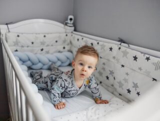 Jak stworzyć przestrzeń dla malucha w kawalerce oraz w sypialni?